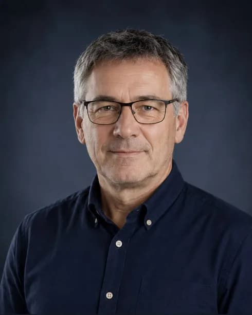 Thomas Müller, Sachbearbeiter Verwaltung
